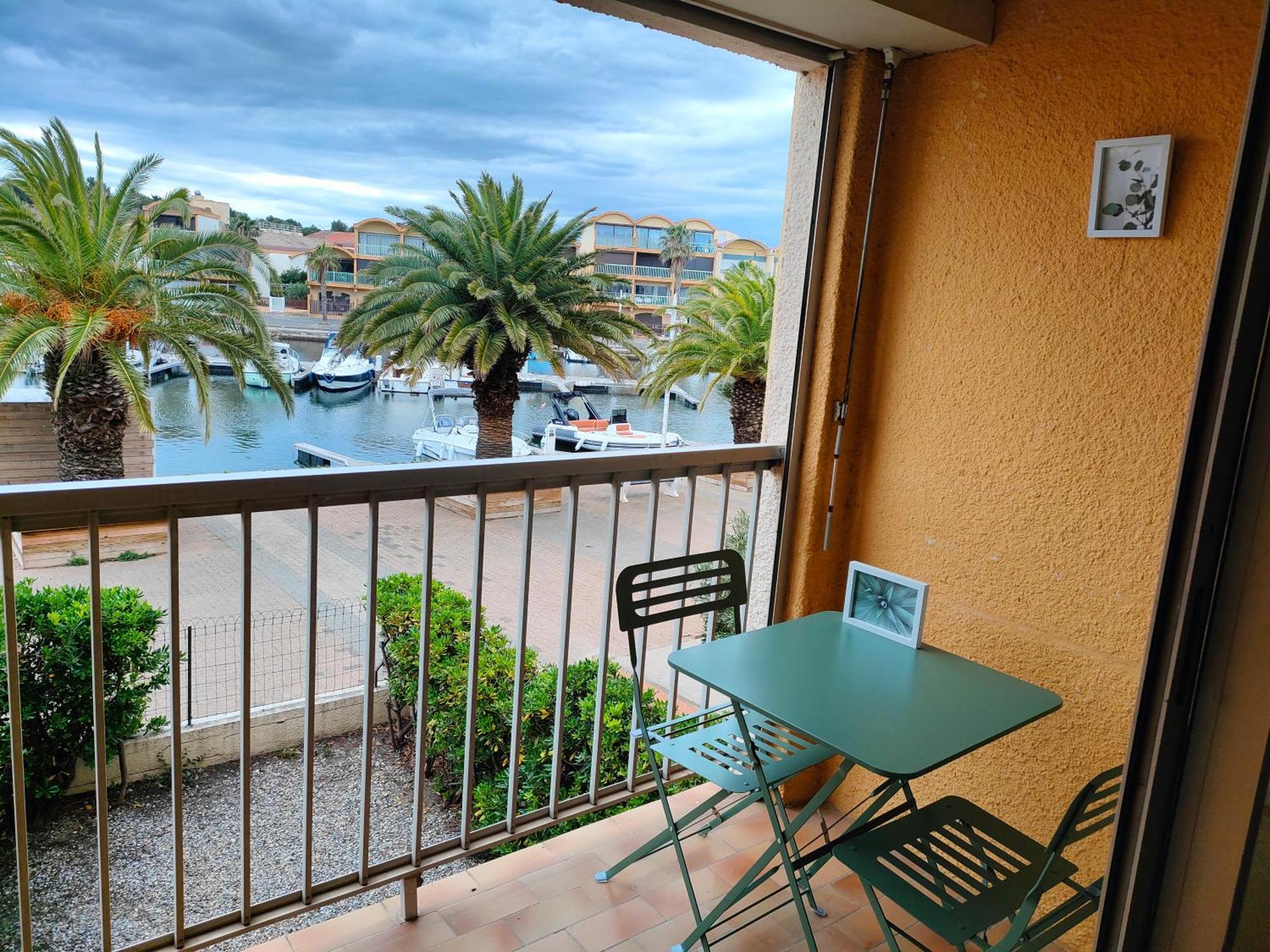 Gruissan, Studio Cabine, Au Calme Vue Degagee Sur Marina Exterior foto